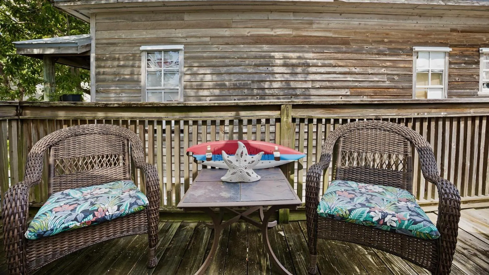 Suzys Parrot Perch By Last Key Realty Key West